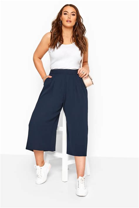 navy culottes for women.